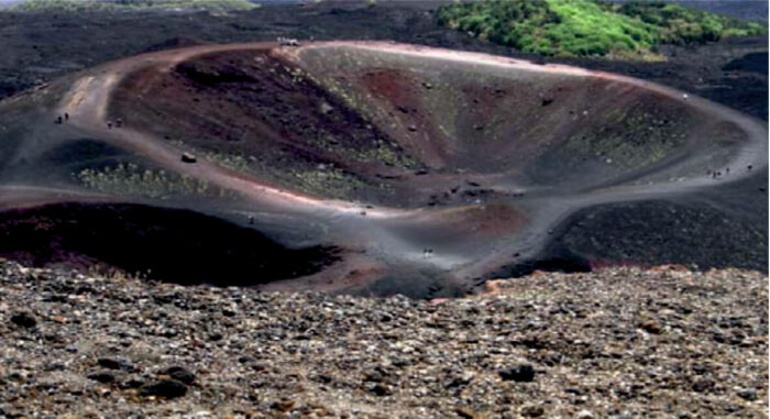 Foto cratere Etna Scattata da Fabio Santonocito Geo Etna Explorer Tour Guidati sull'Etna
